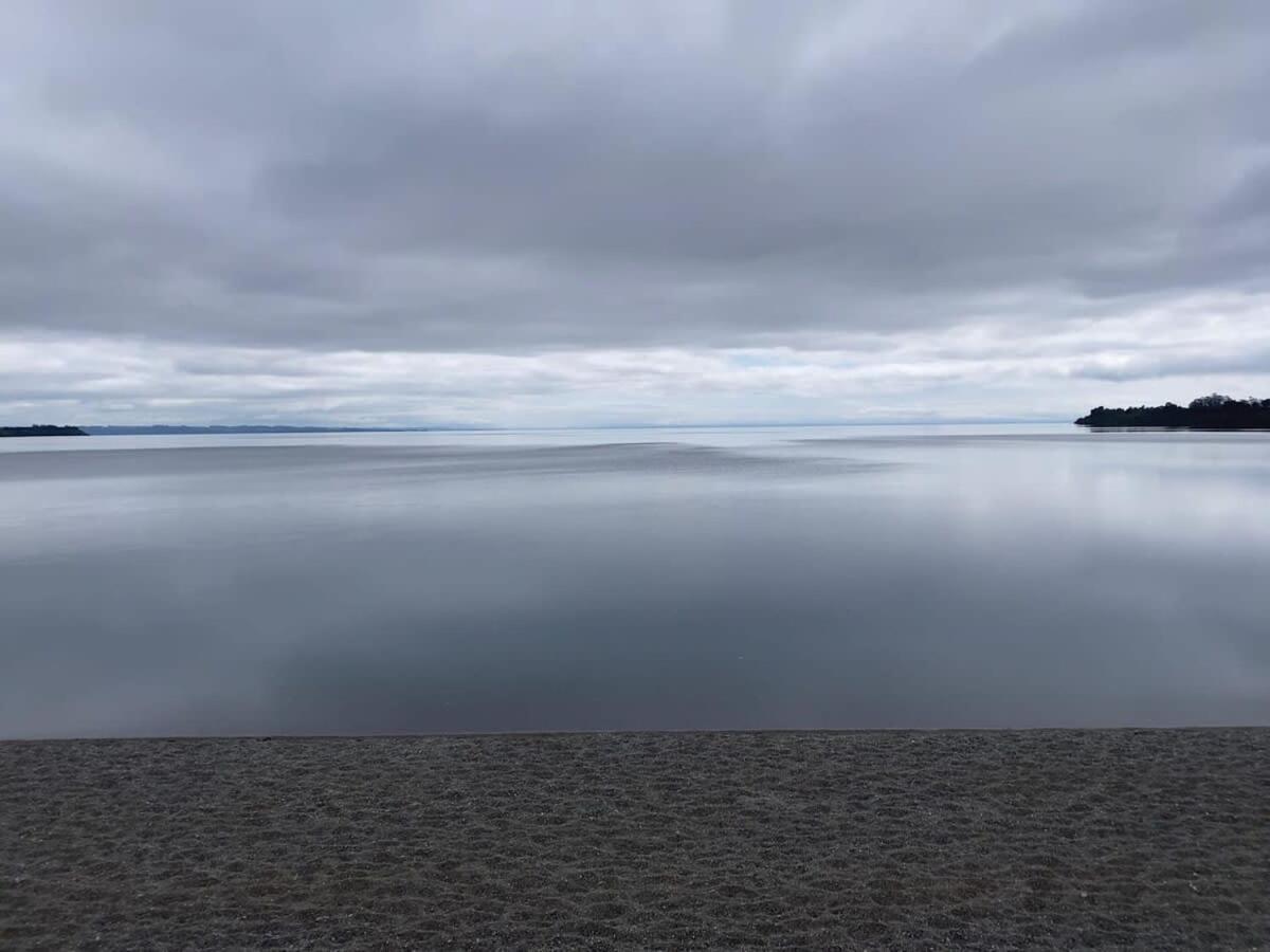 Comodo Depto, En Gran Terraza Y Parking Servicio Hom * Puerto Varas