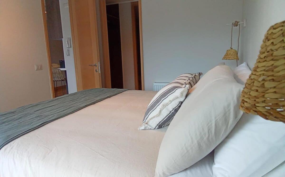 Comodo Depto, En Gran Terraza Y Parking Servicio Hom * Puerto Varas